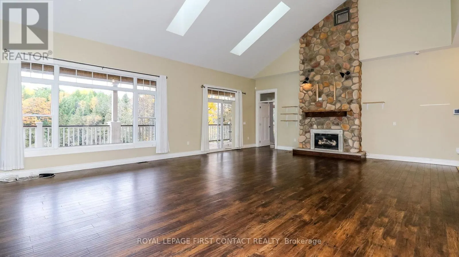 2 PORTER LANE