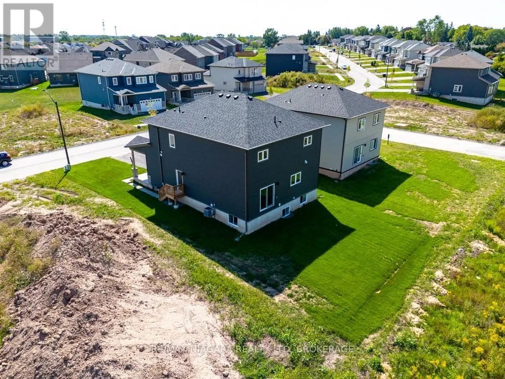 LOWER - 158 HILLCREST ROAD, #Lower