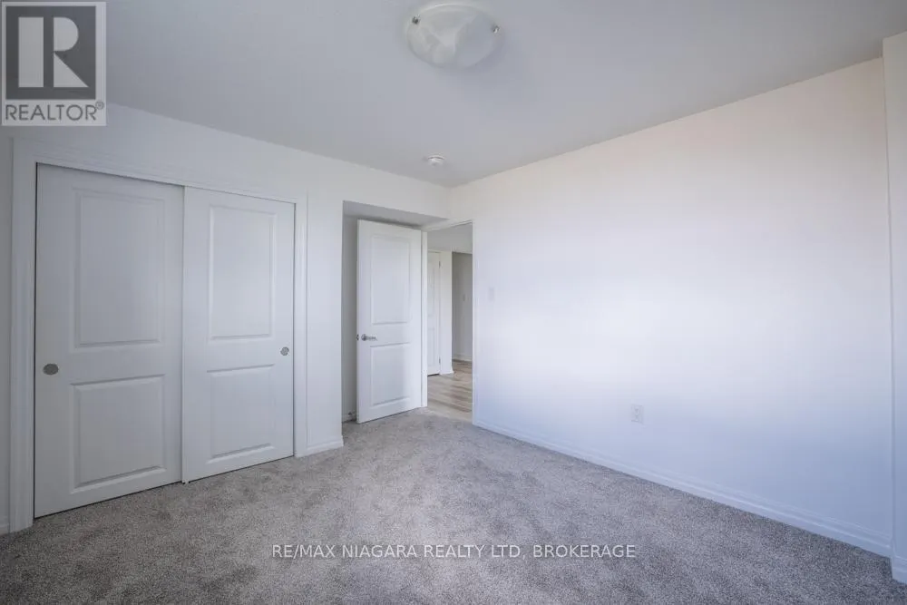 LOWER - 158 HILLCREST ROAD, #Lower
