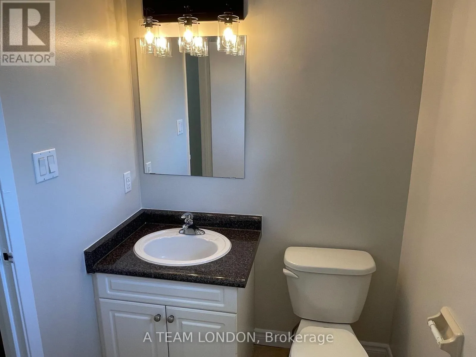 53 - 35 WATERMAN AVENUE, #53