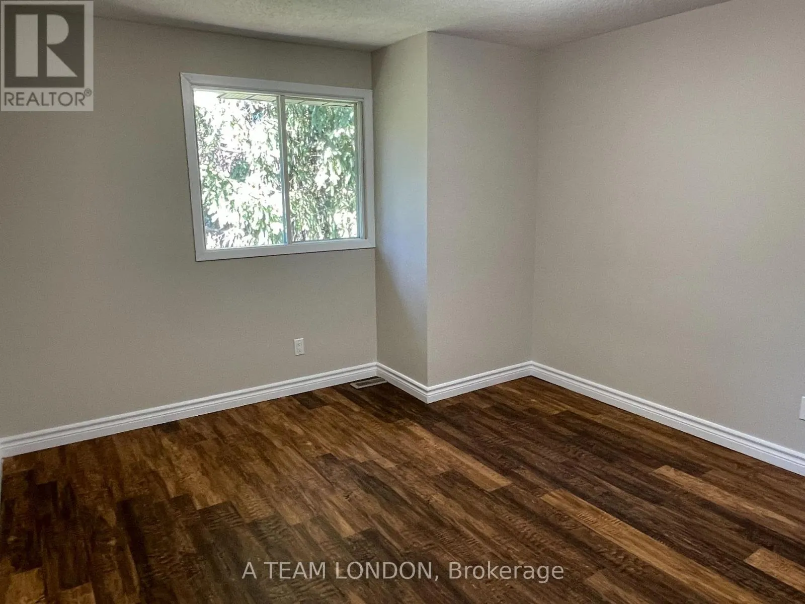 53 - 35 WATERMAN AVENUE, #53