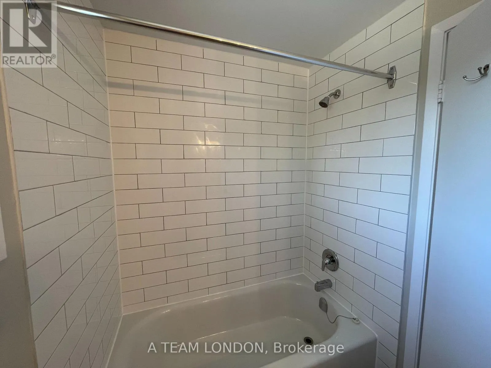 53 - 35 WATERMAN AVENUE, #53