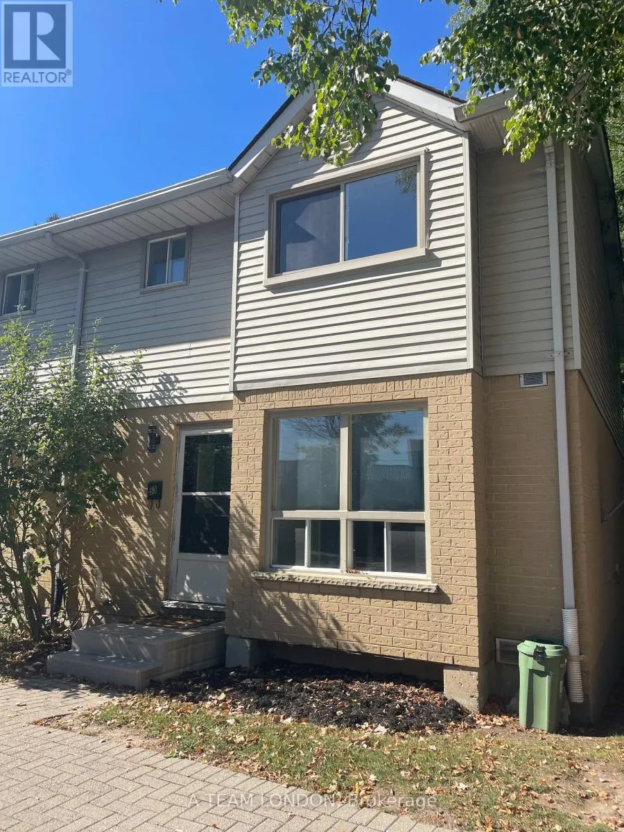 53 - 35 WATERMAN AVENUE, #53