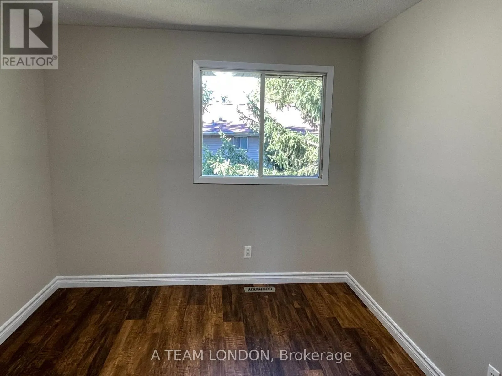 53 - 35 WATERMAN AVENUE, #53