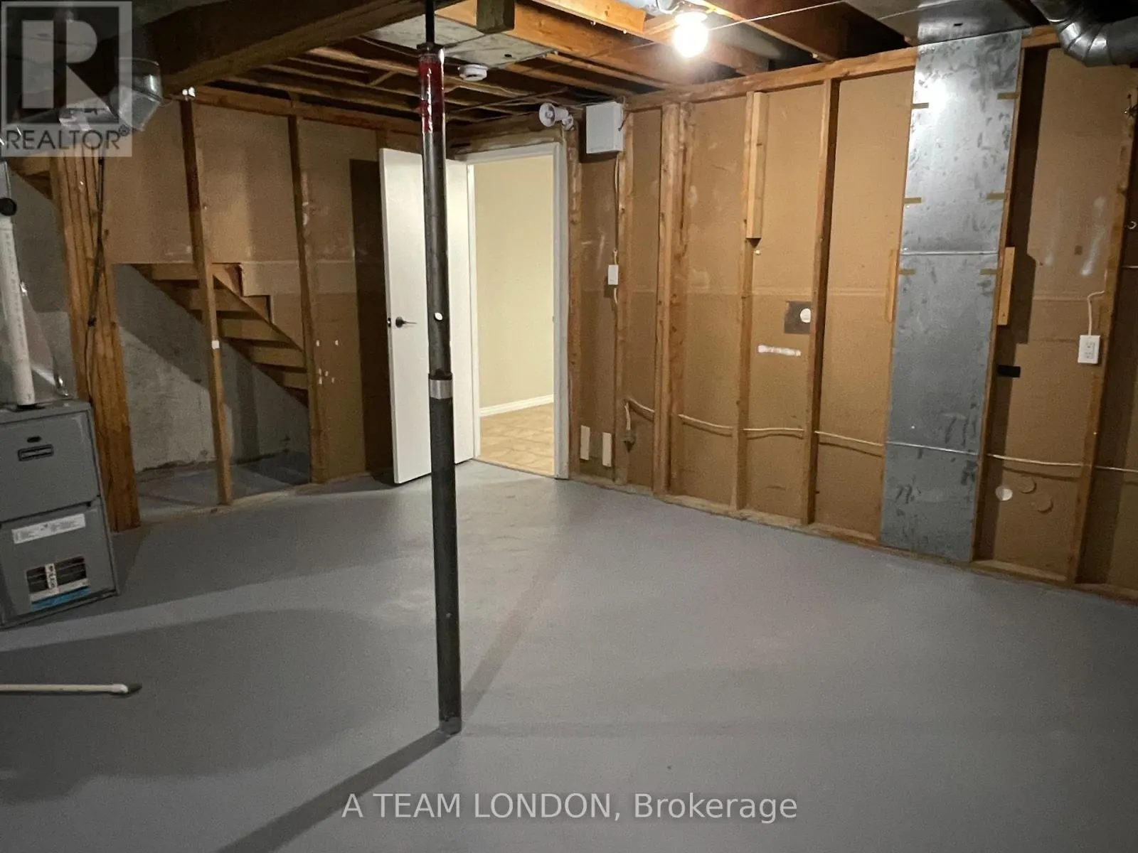 53 - 35 WATERMAN AVENUE, #53