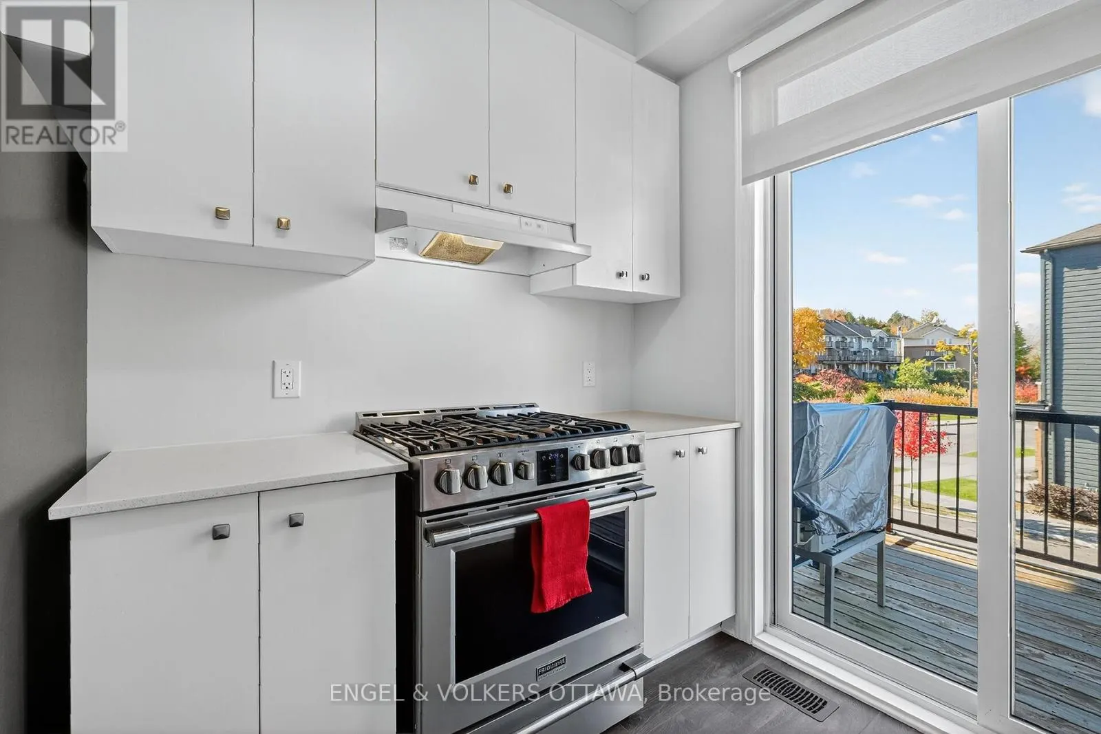 827 KINIW PRIVATE SE