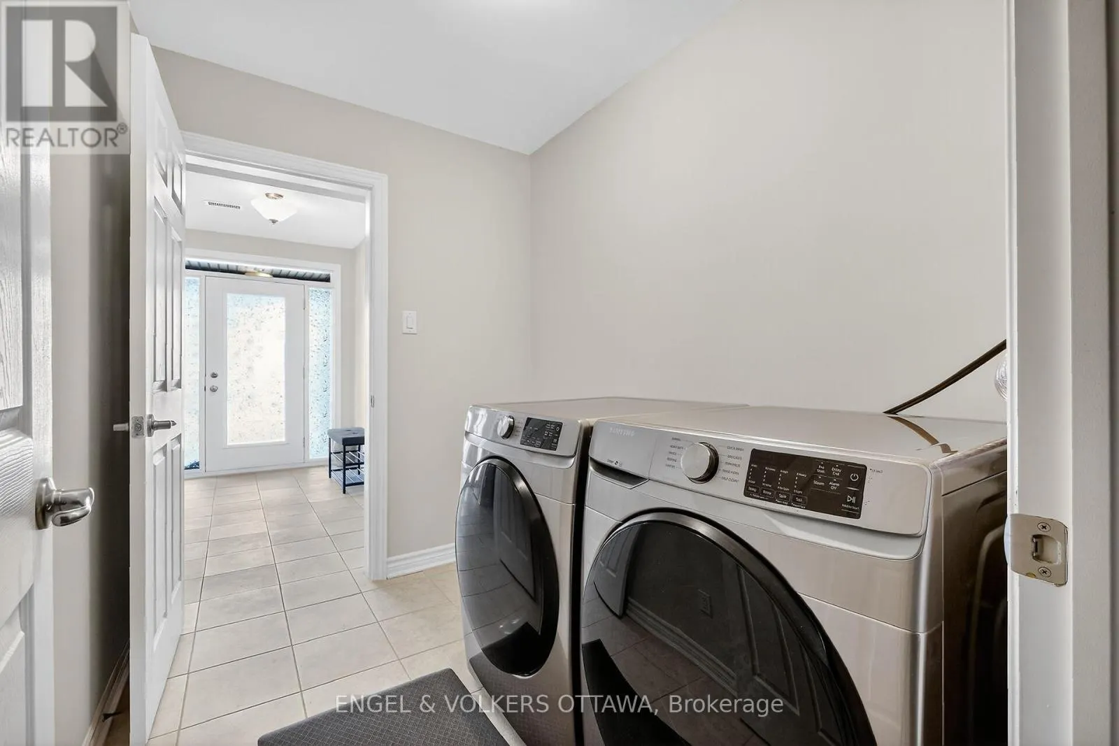 827 KINIW PRIVATE SE
