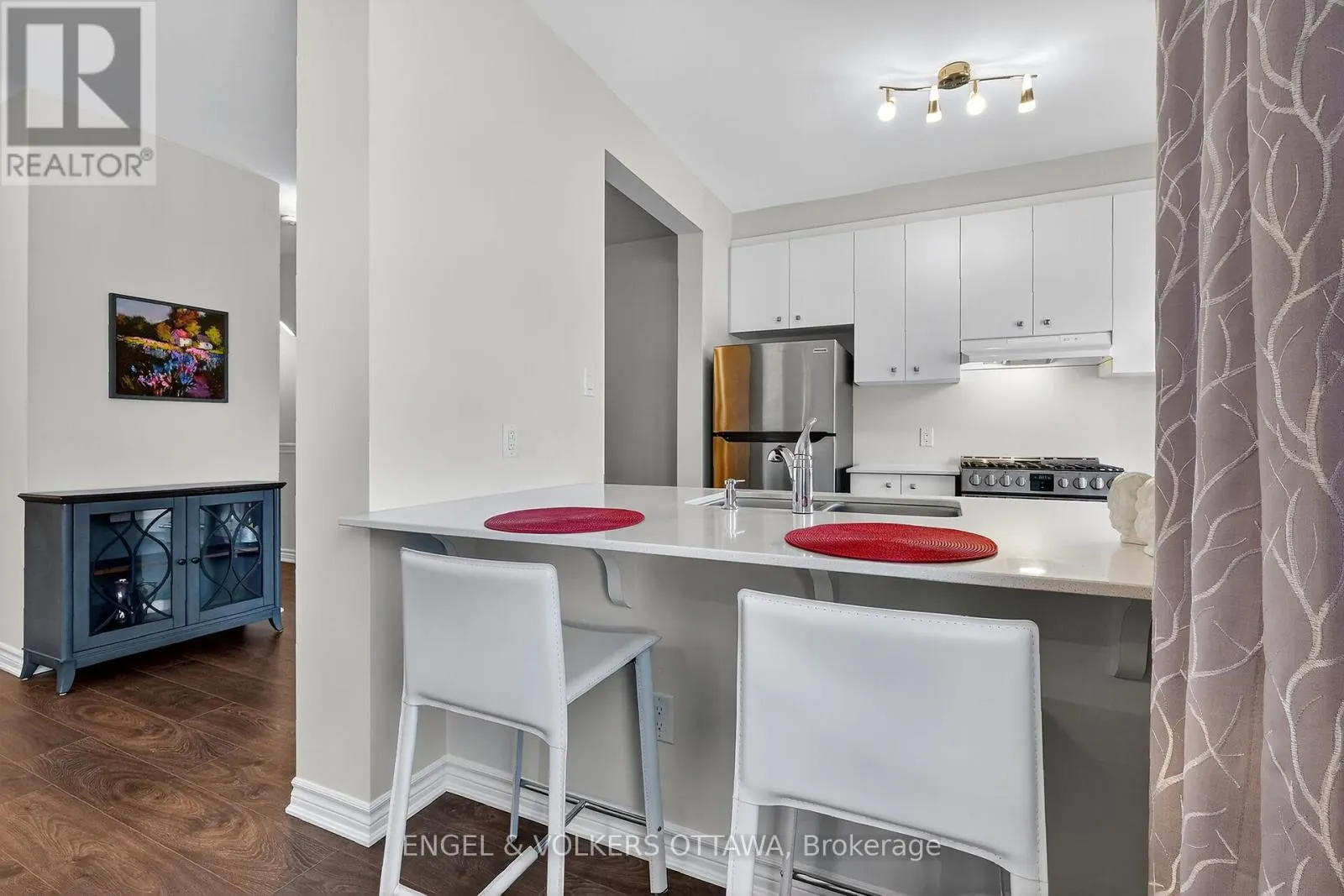 827 KINIW PRIVATE SE
