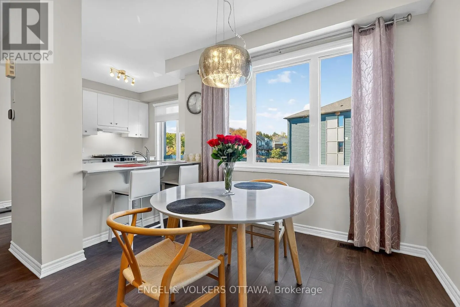 827 KINIW PRIVATE SE