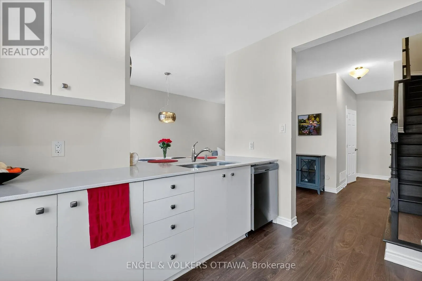 827 KINIW PRIVATE SE