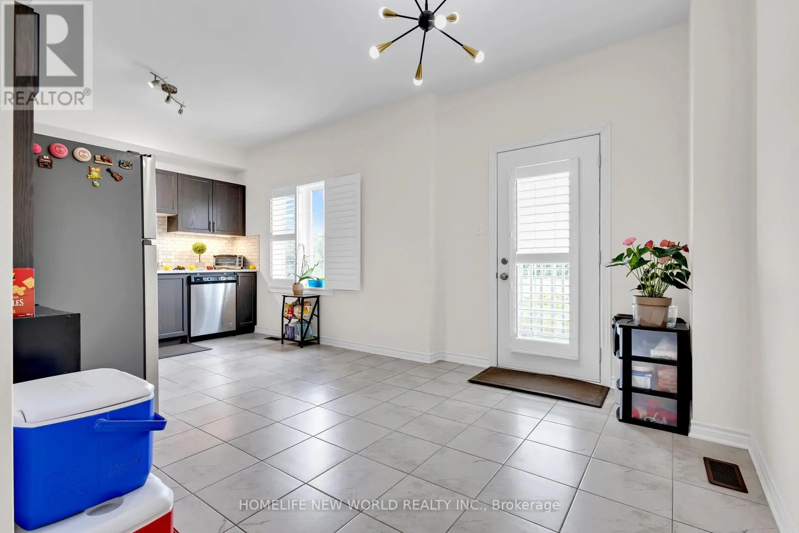 71 - 88 DECORSO DRIVE