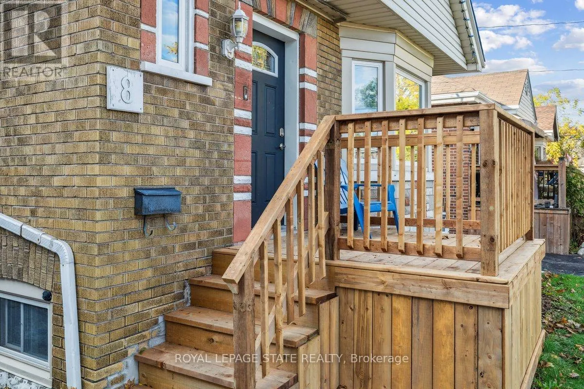 8 WAVELL AVENUE
