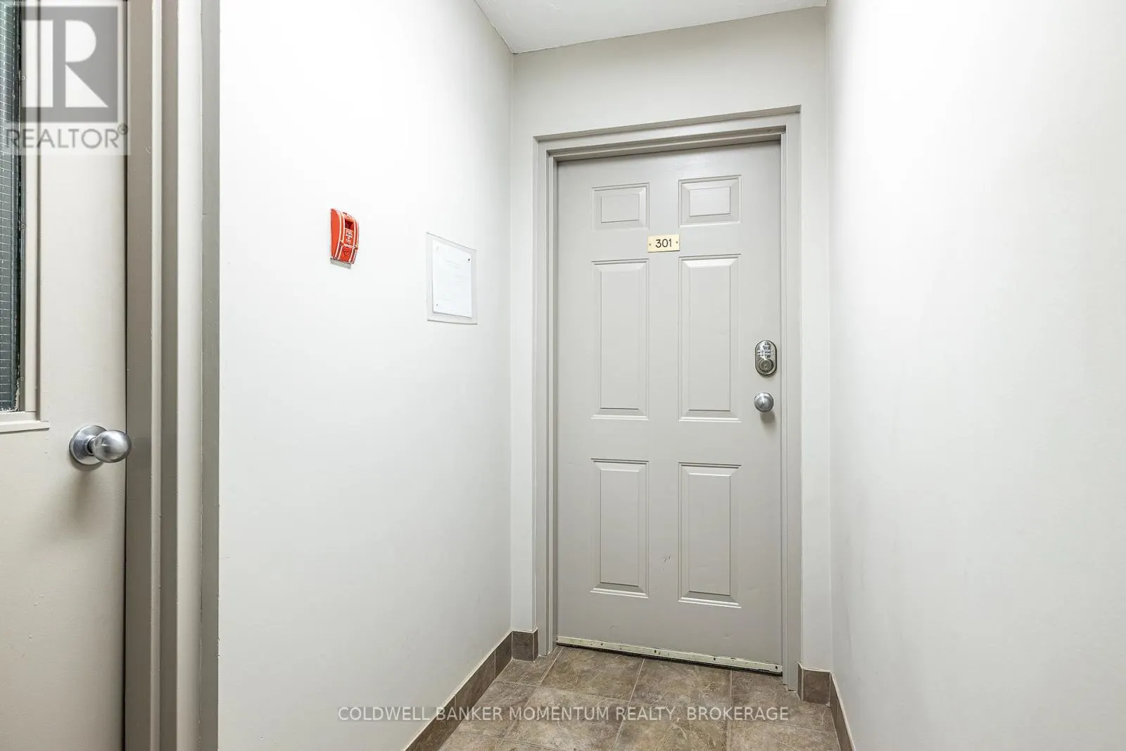 301 - 78 WELLAND STREET N, #301