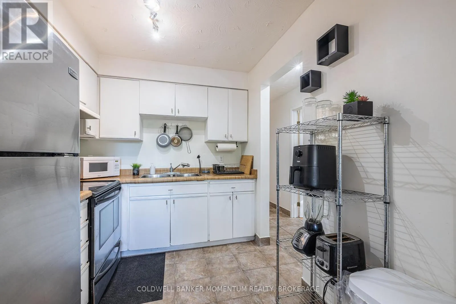 301 - 78 WELLAND STREET N, #301