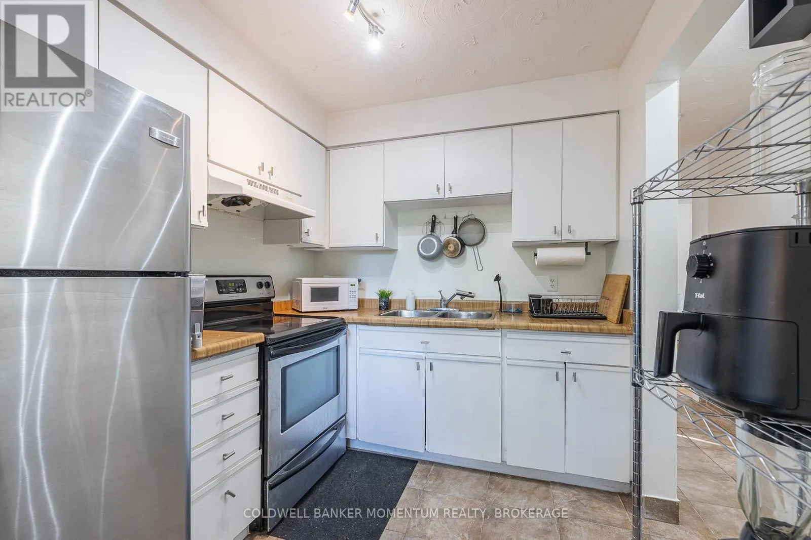 301 - 78 WELLAND STREET N, #301