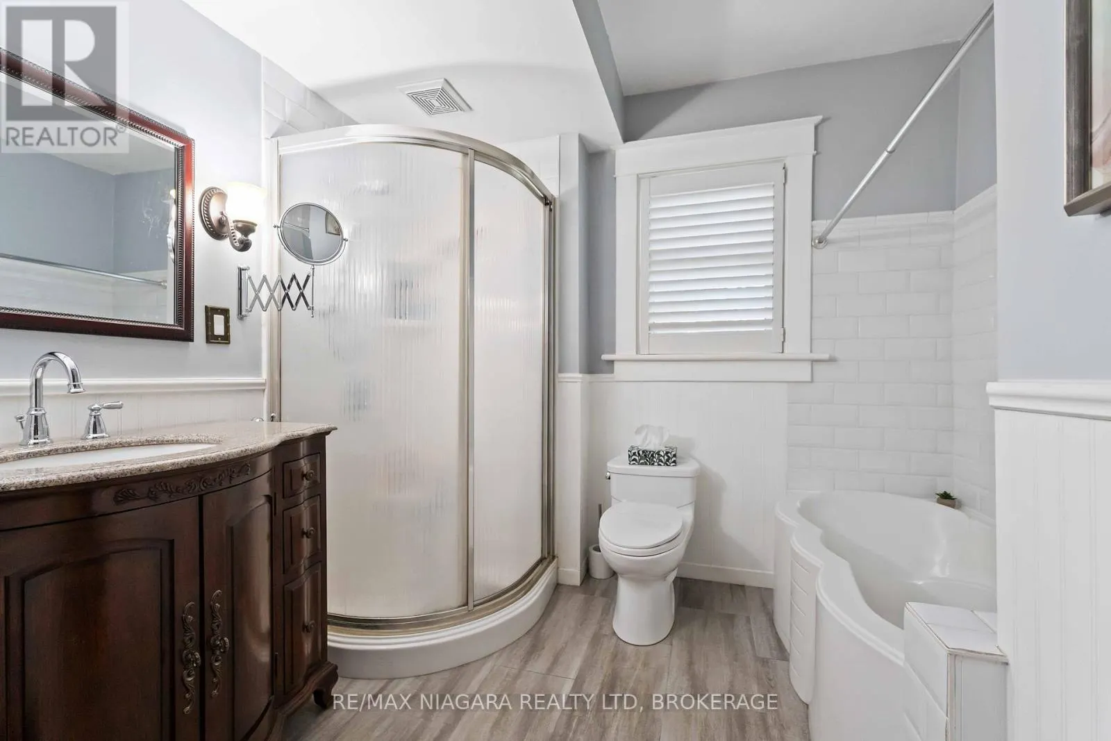 5761 PRINCE EDWARD AVENUE