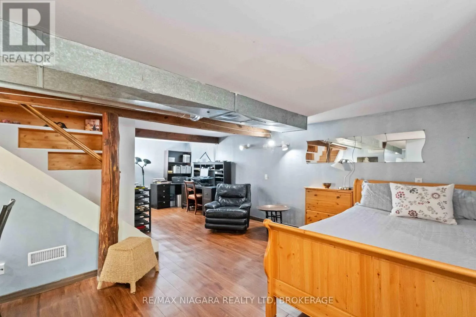 5761 PRINCE EDWARD AVENUE