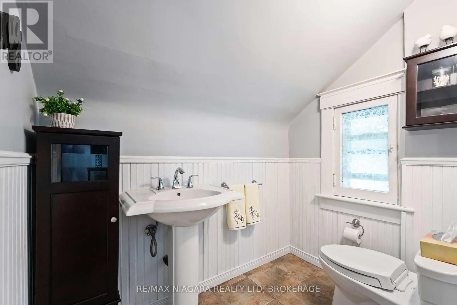 5761 PRINCE EDWARD AVENUE