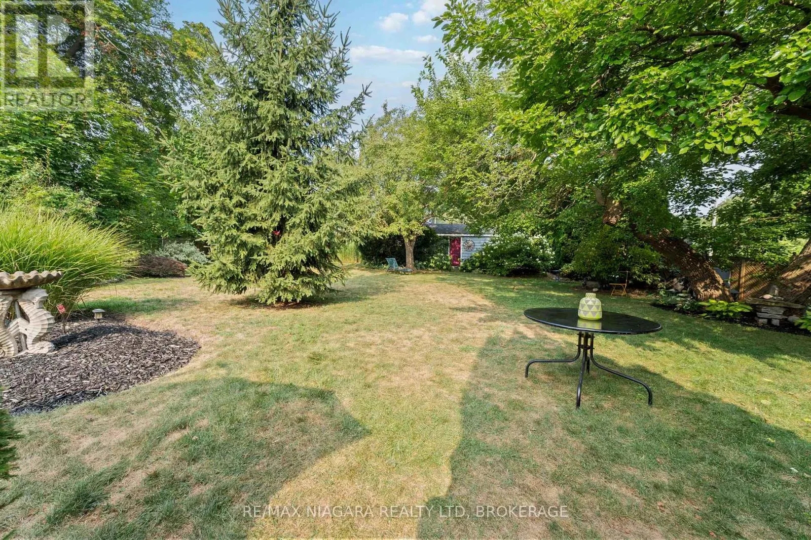 5761 PRINCE EDWARD AVENUE