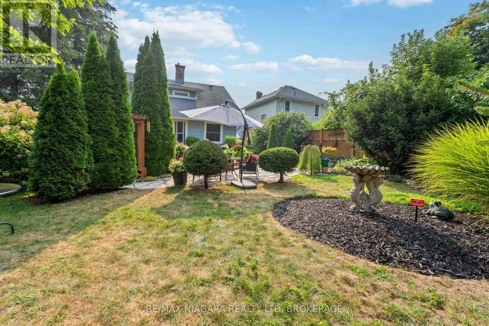 5761 PRINCE EDWARD AVENUE