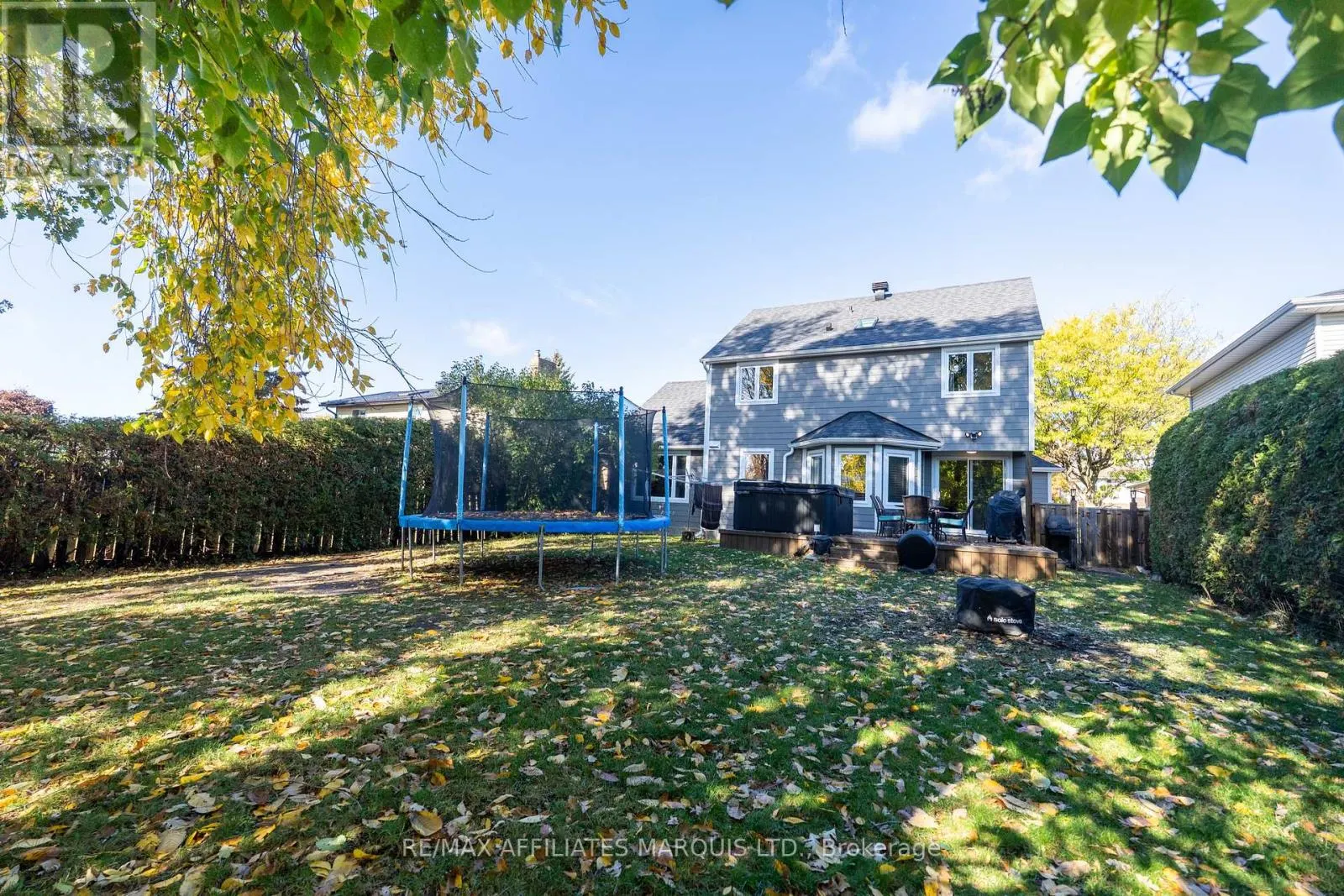 865 CHELSEA CRESCENT