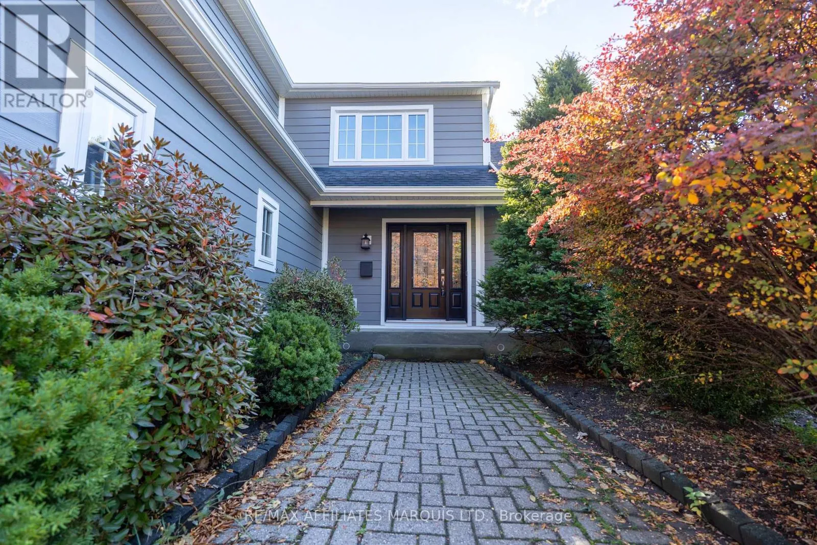 865 CHELSEA CRESCENT