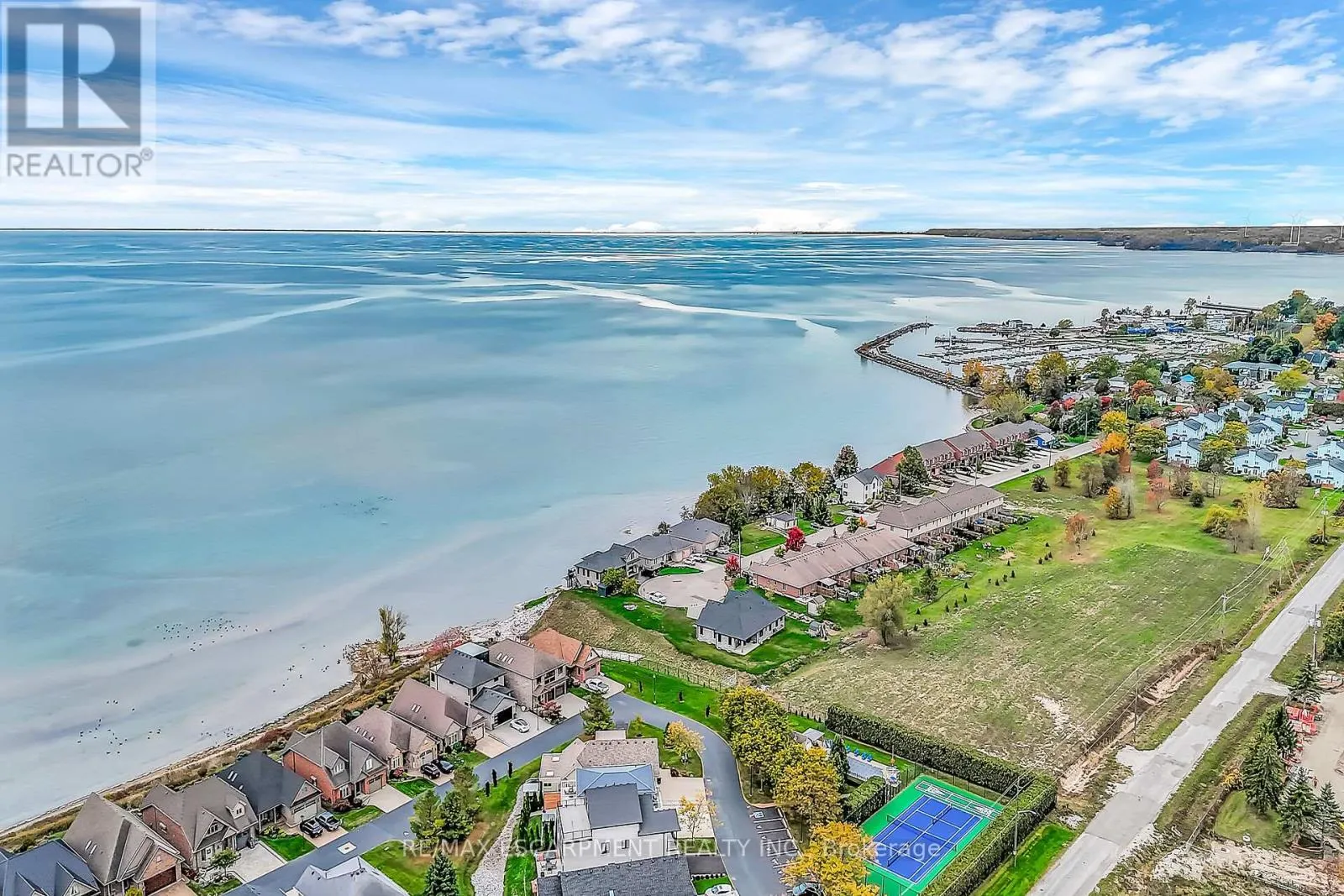 21 - 80 NEW LAKESHORE ROAD