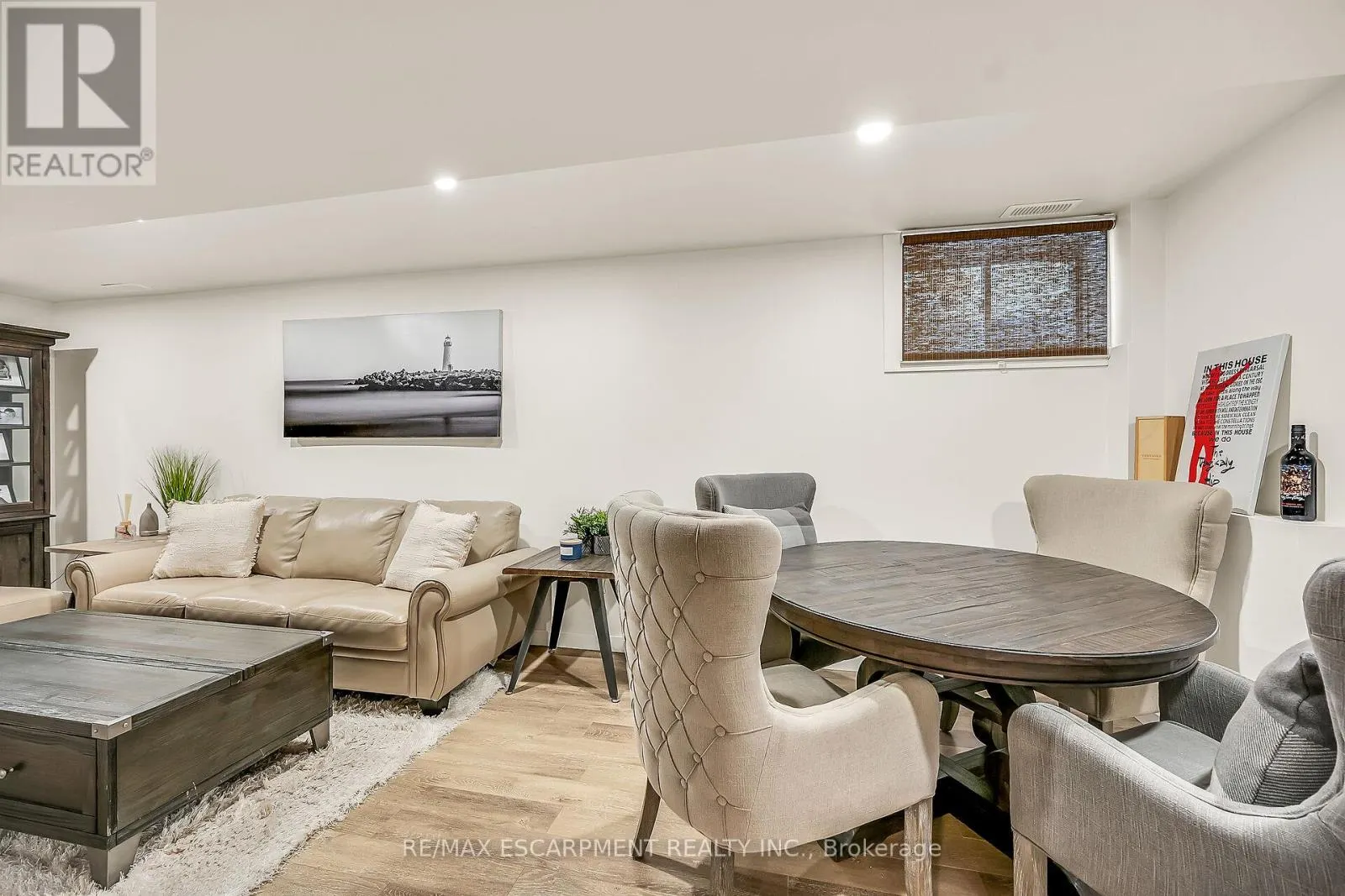 21 - 80 NEW LAKESHORE ROAD