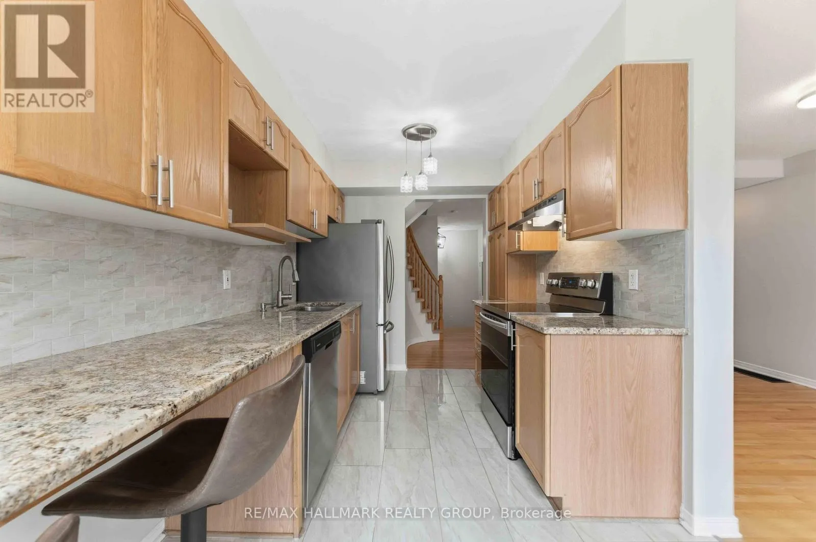 1072 BRASSEUR CRESCENT
