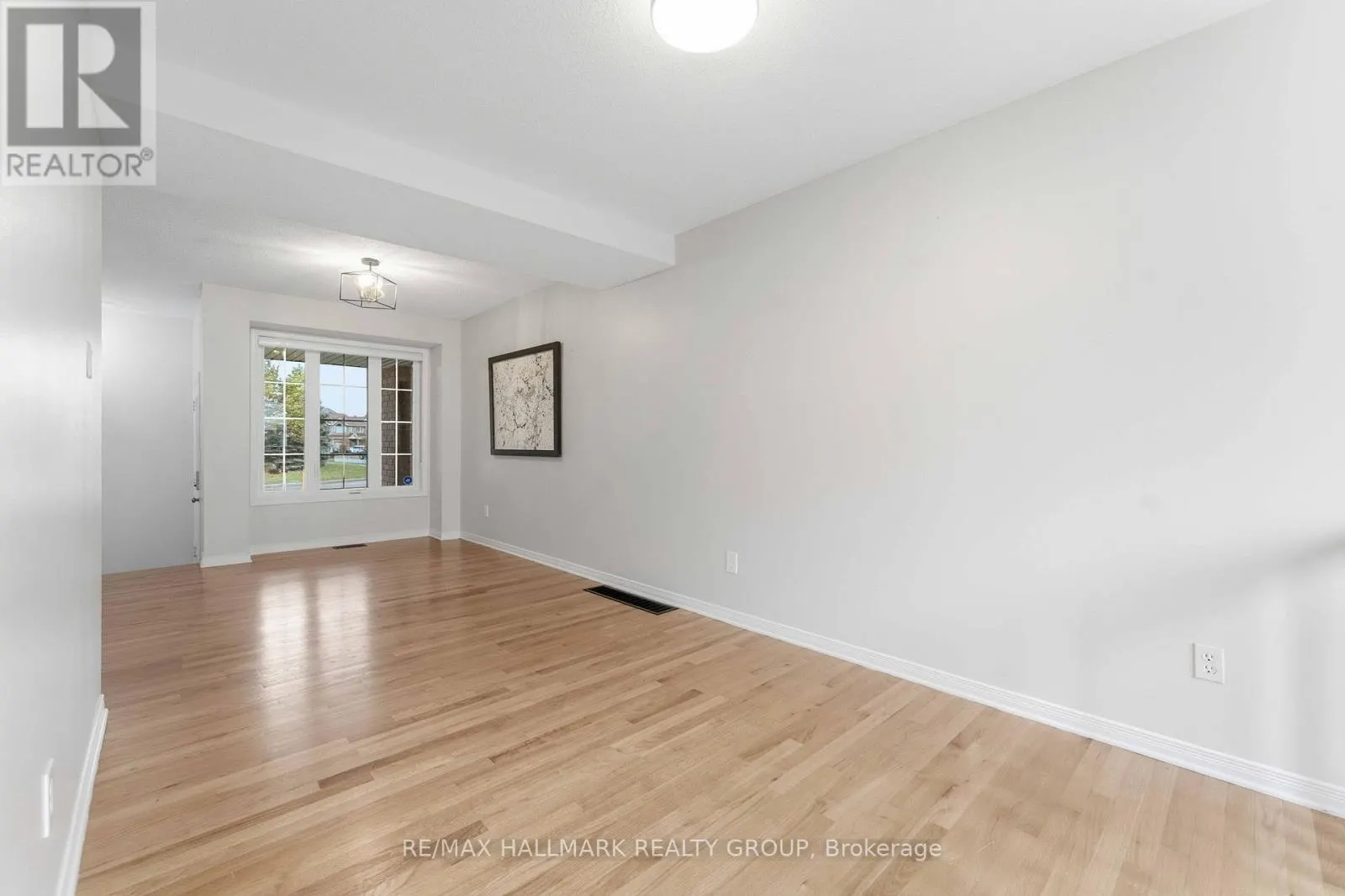 1072 BRASSEUR CRESCENT