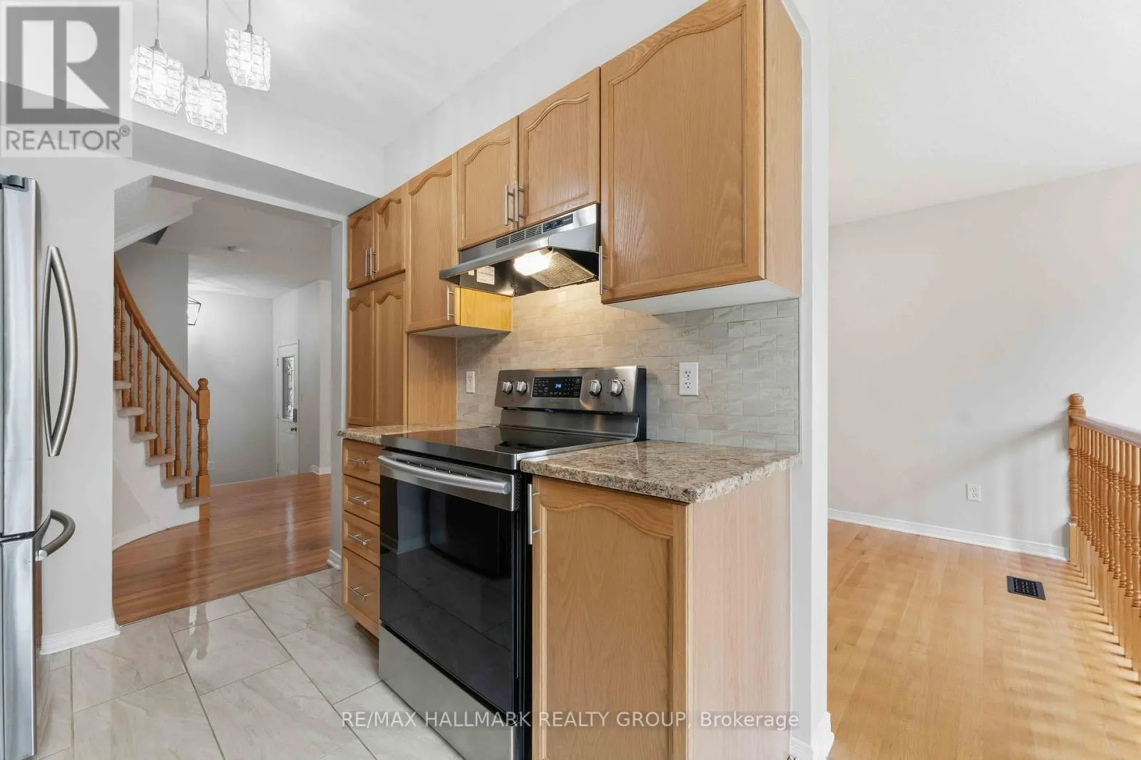 1072 BRASSEUR CRESCENT