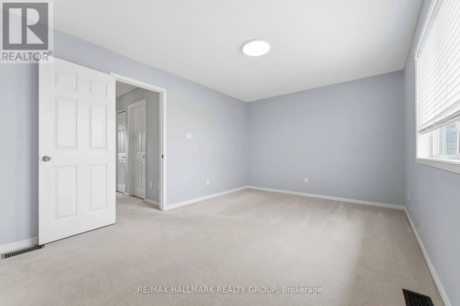 1072 BRASSEUR CRESCENT