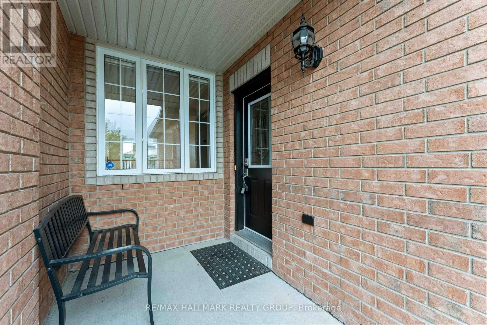 1072 BRASSEUR CRESCENT