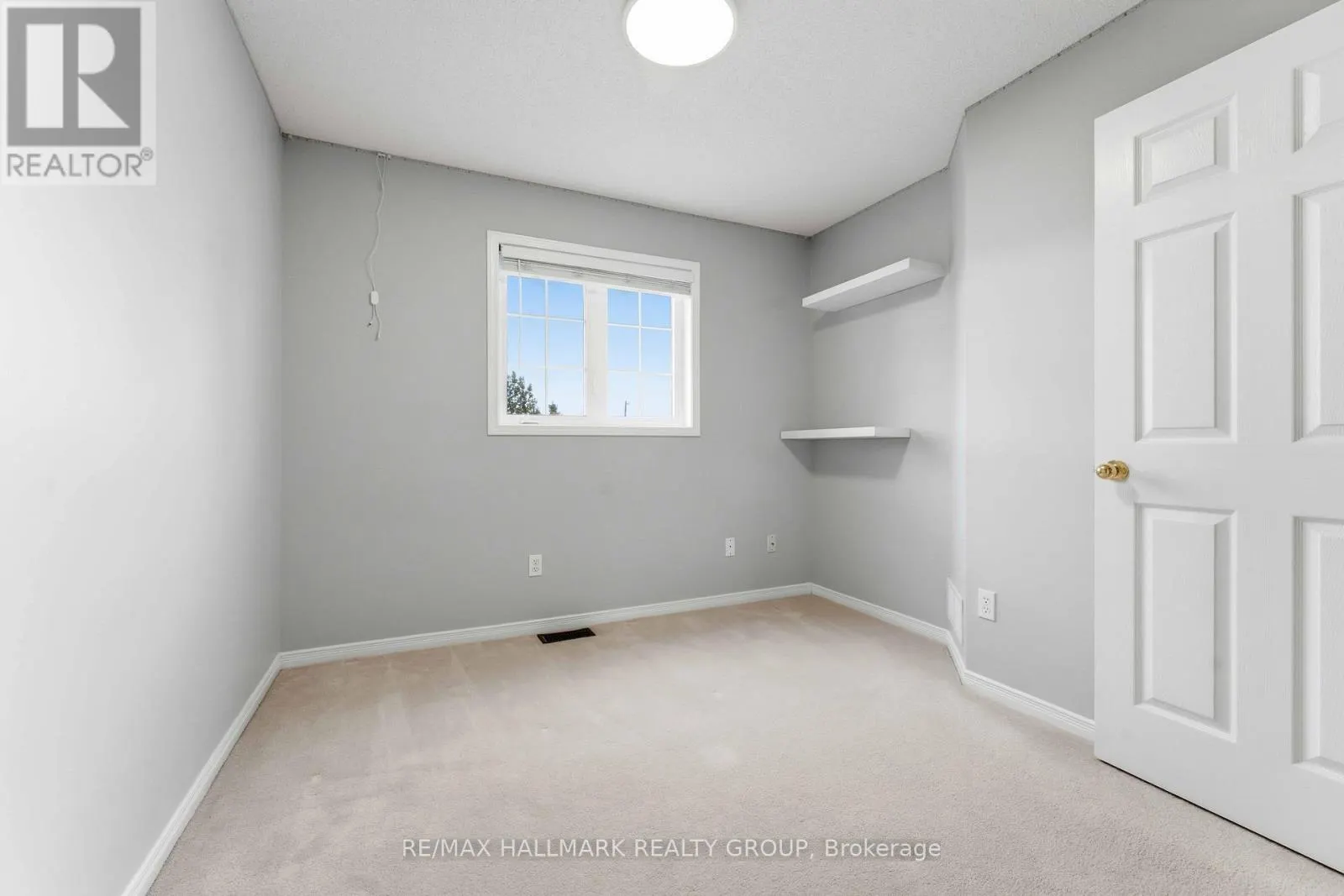 1072 BRASSEUR CRESCENT