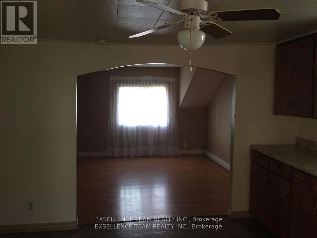 320+322 ANDRE AVENUE