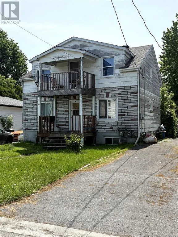 320+322 ANDRE AVENUE