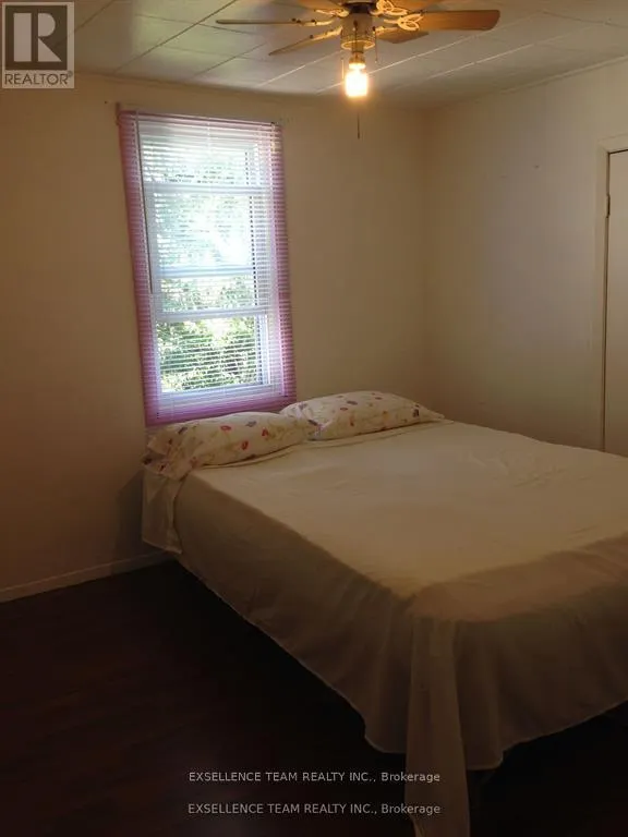 320+322 ANDRE AVENUE