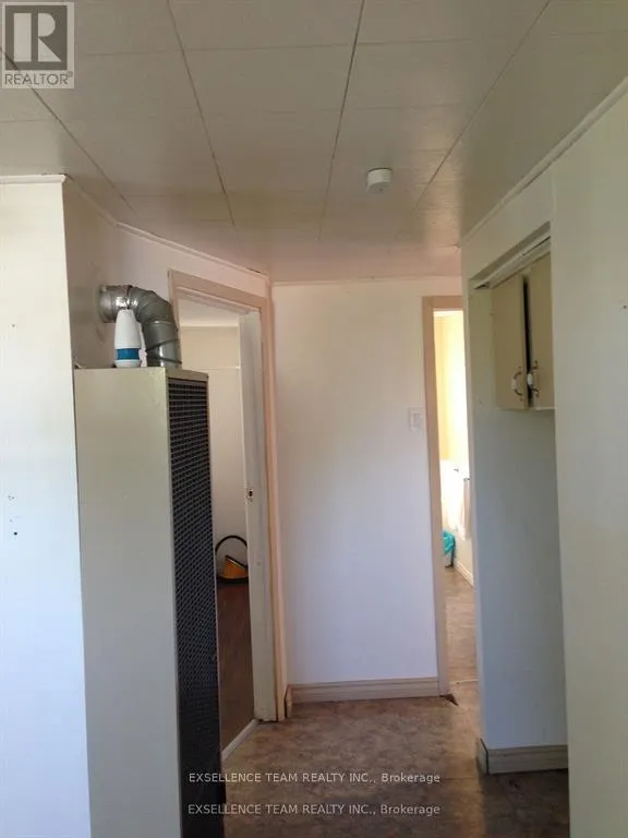 320+322 ANDRE AVENUE