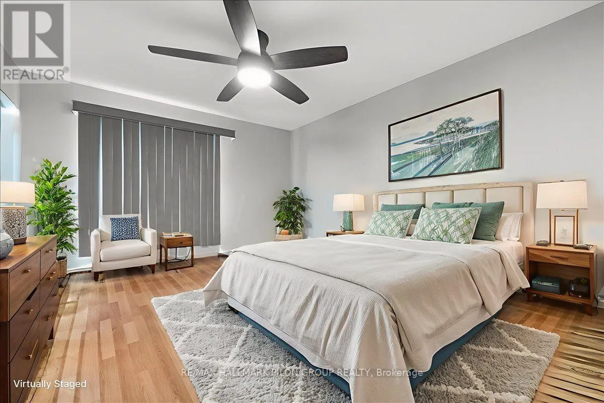 100 - 902 NOTRE DAME STREET