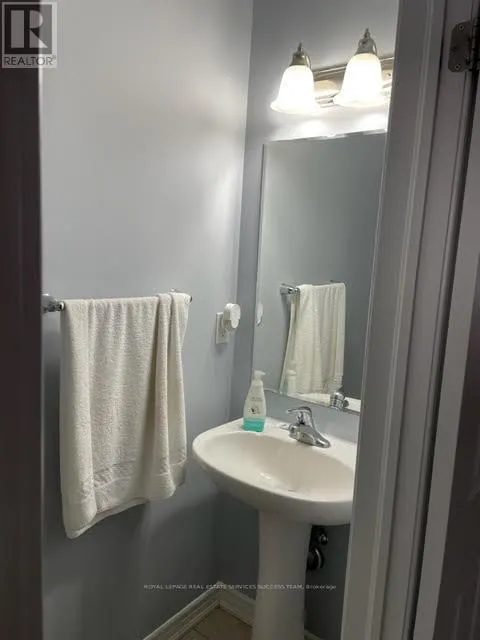 158 WEST OAK TRAIL N