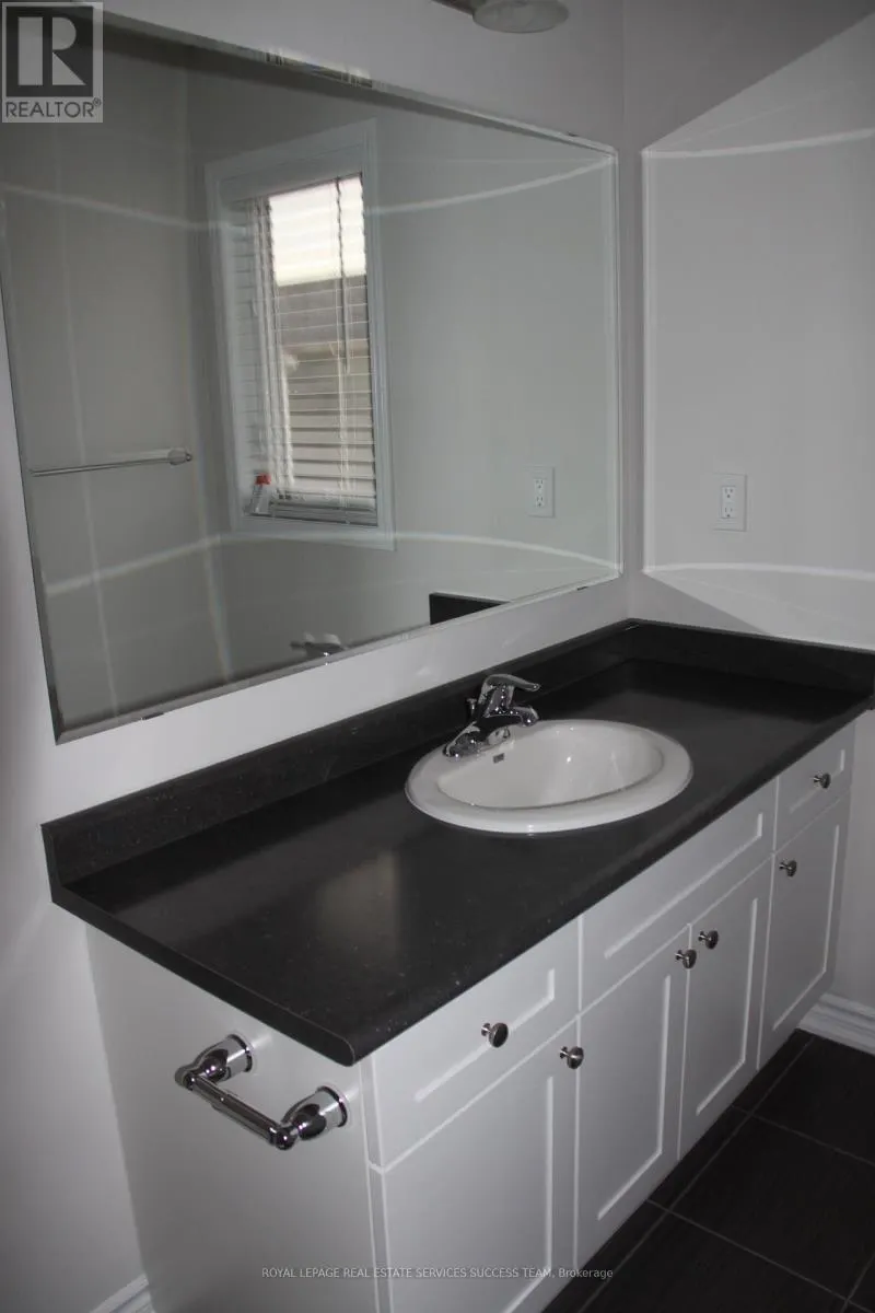 158 WEST OAK TRAIL N