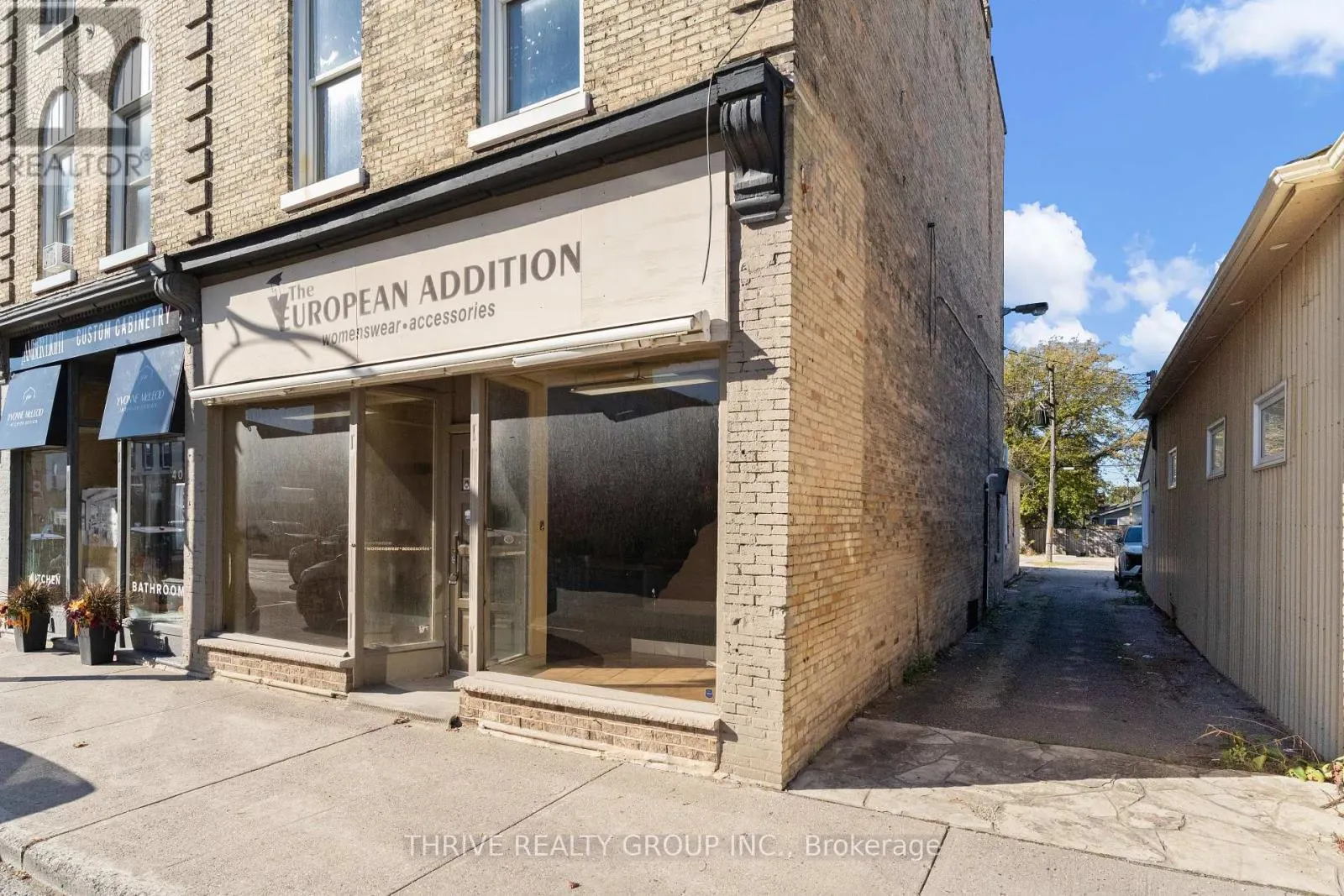 403 MAIN STREET S
