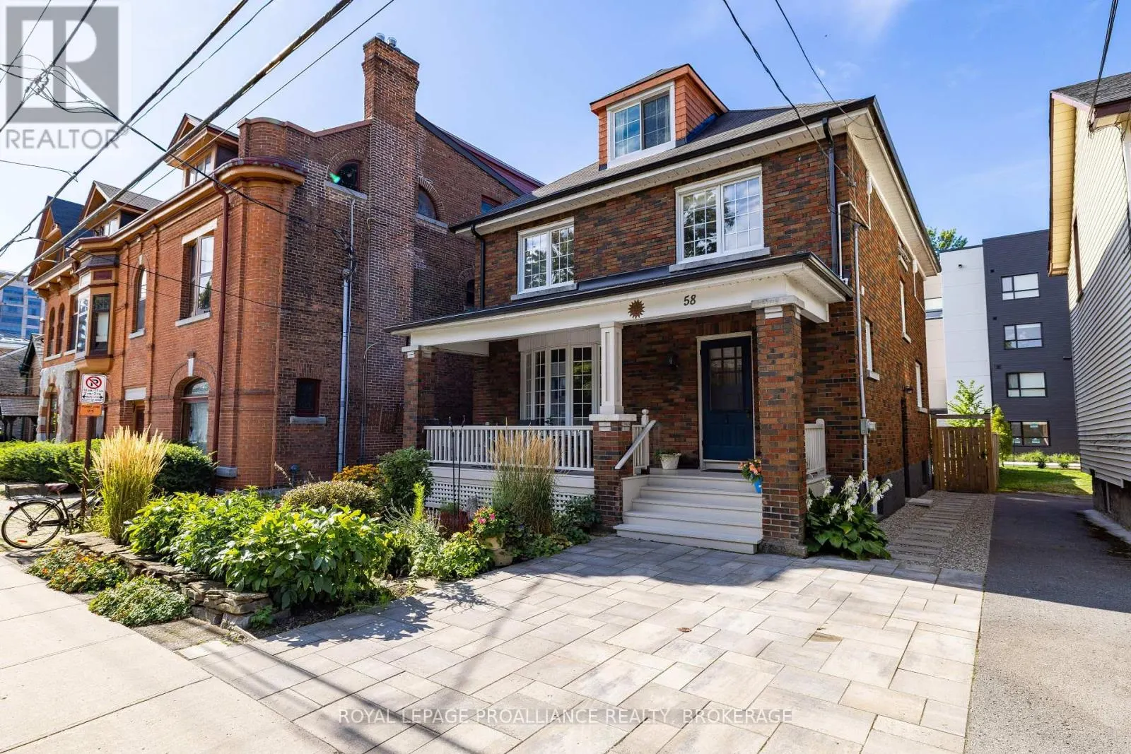 58 EARL STREET