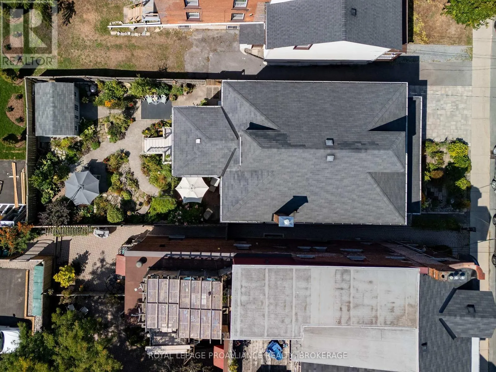 58 EARL STREET