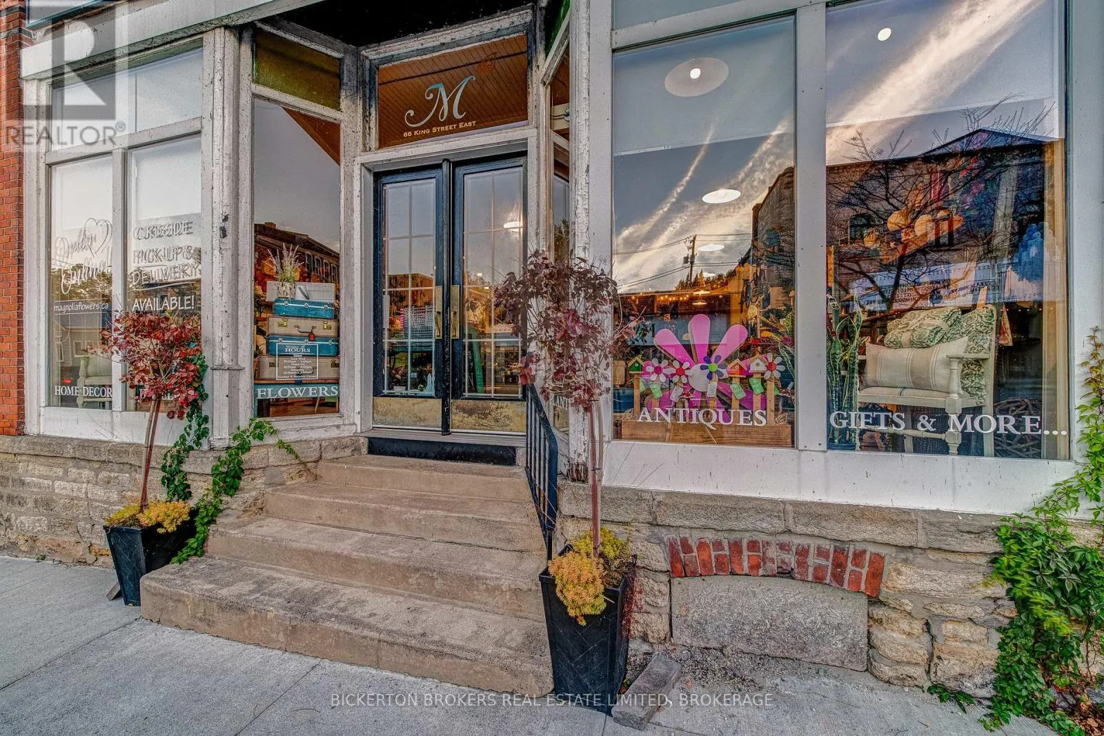 66 KING STREET E
