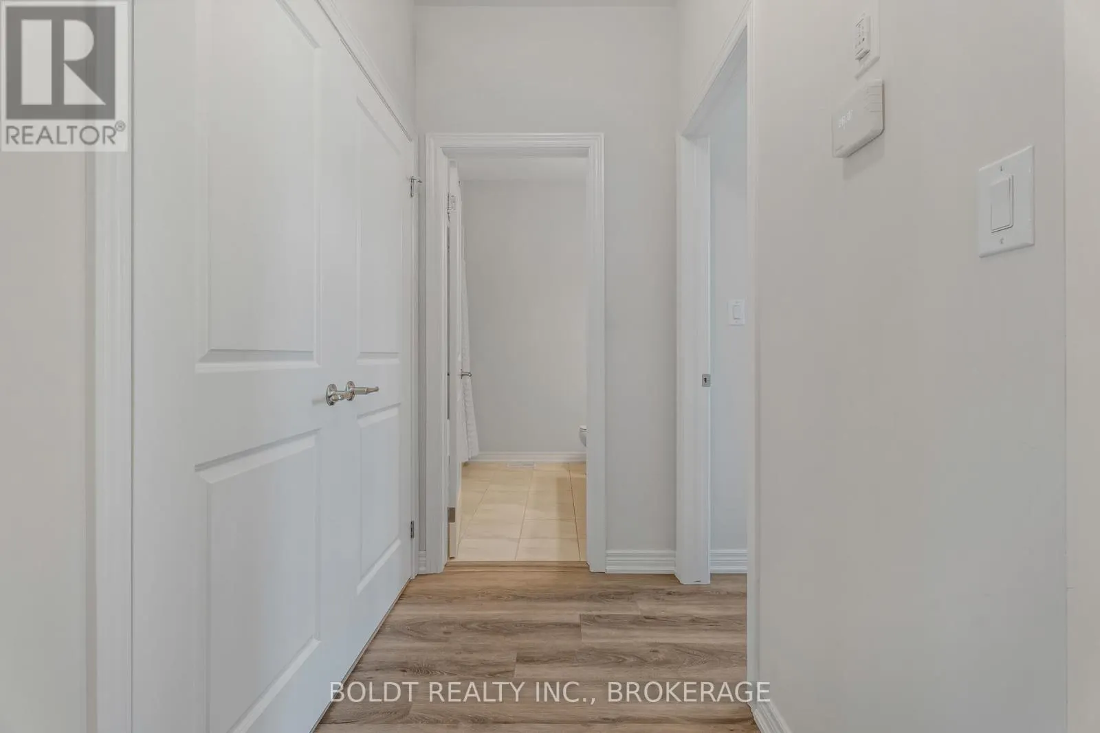 80 SUMMERSIDES BOULEVARD