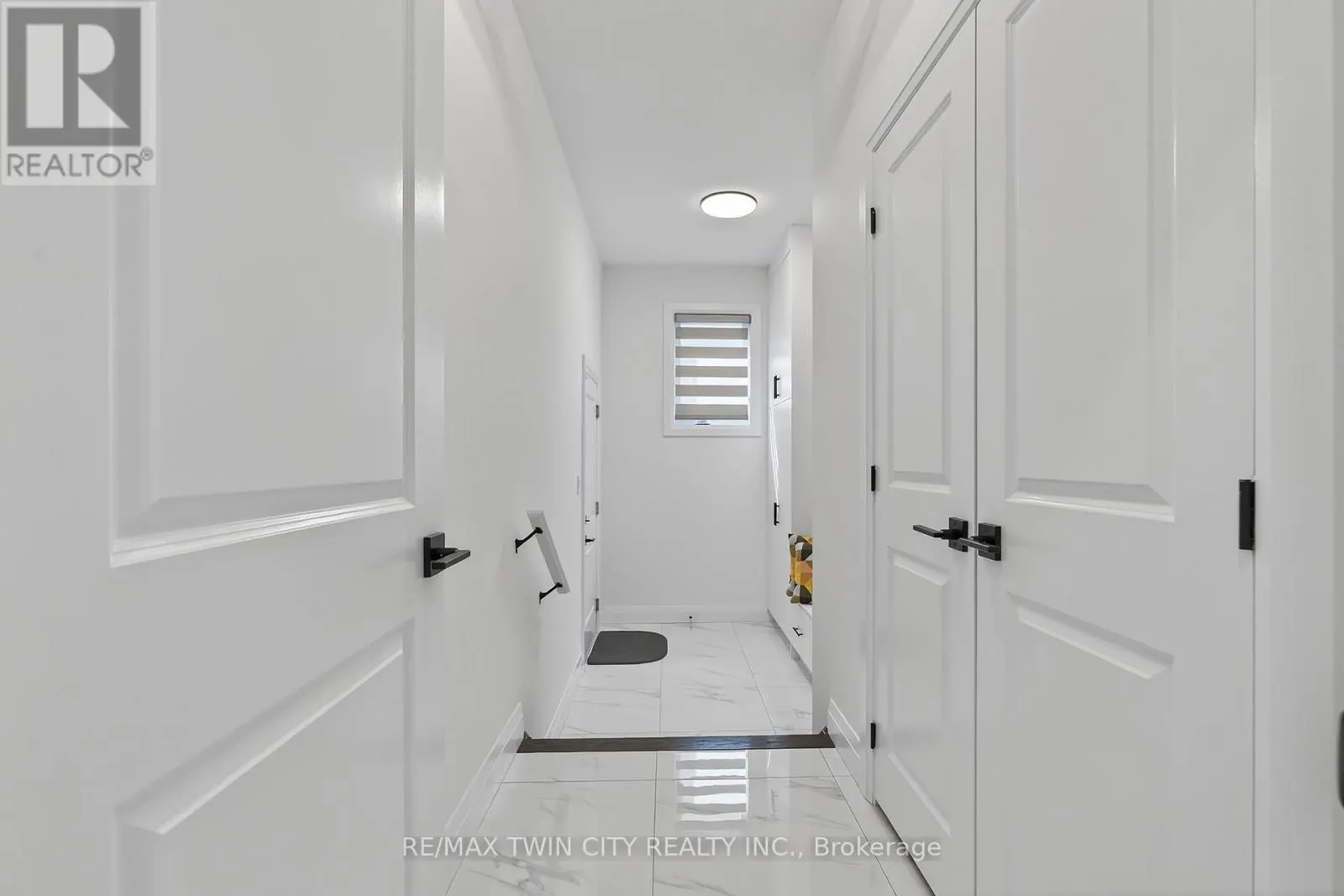 209 JEFFREY PLACE