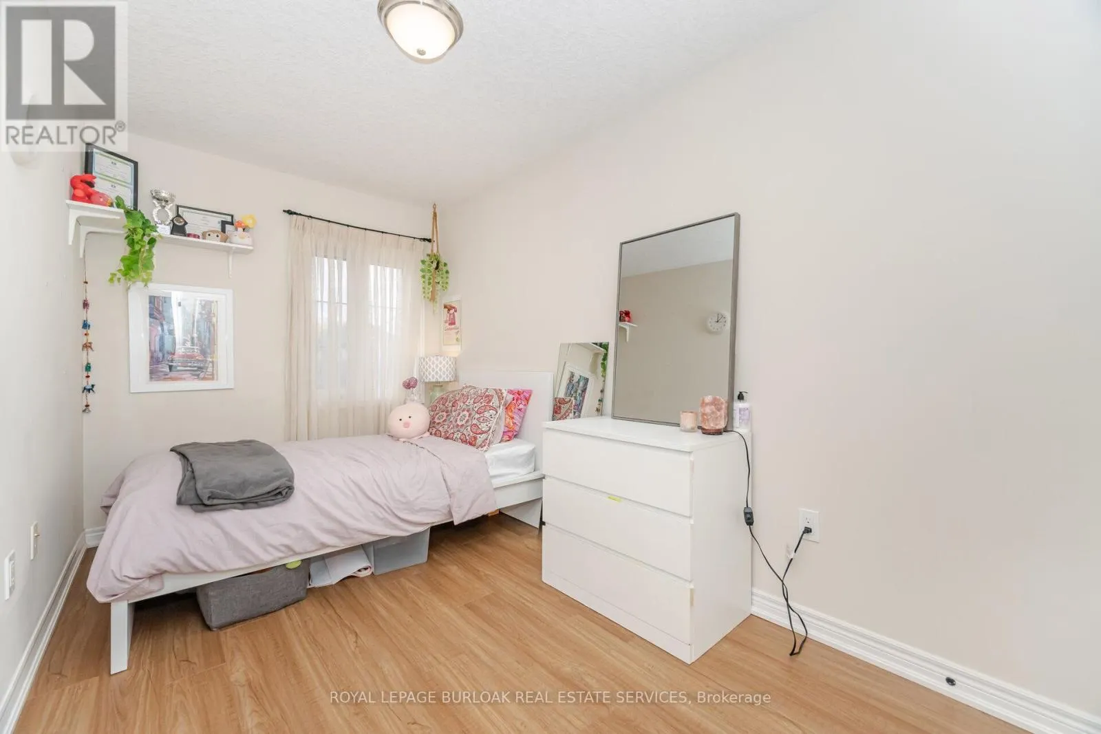 235 MEAD AVENUE