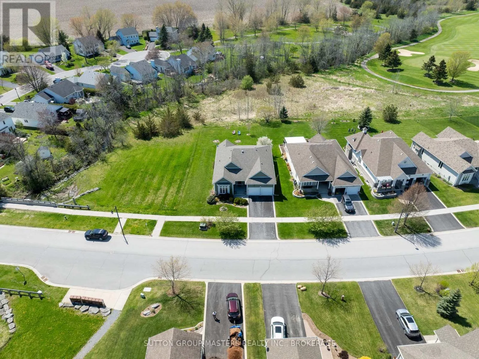 24 COUNTRY CLUB DRIVE