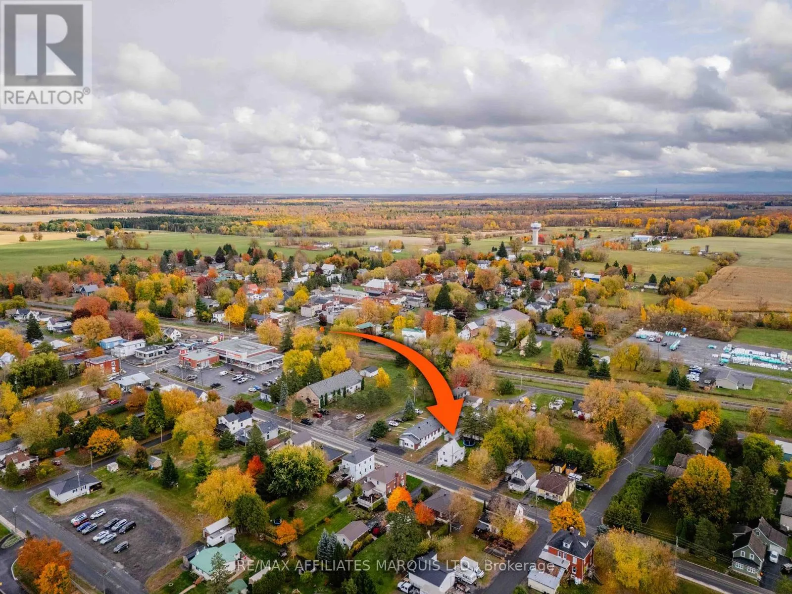 18 MECHANIC STREET W